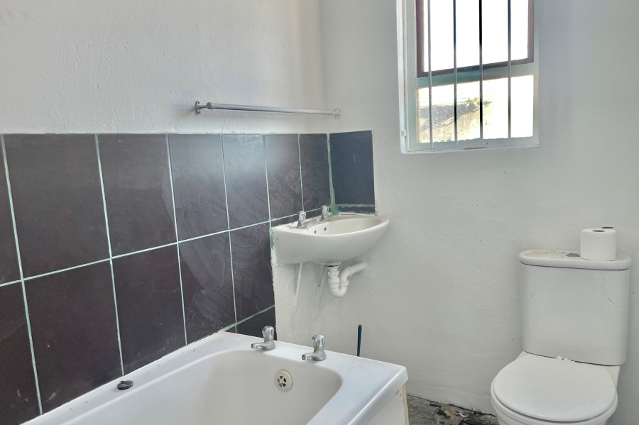 3 Bedroom Property for Sale in Strandfontein Western Cape